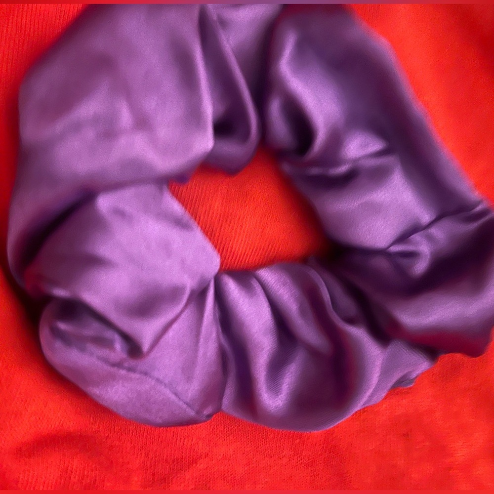 LED Light Up Hair Scrunchies for Women and Girls - YELLOW IS LEFT! - Picture 3 of 16